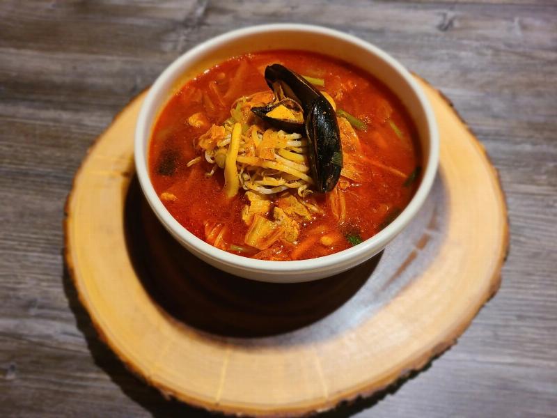 hinh-anh-rong-bien-han-quoc-va-mon-an