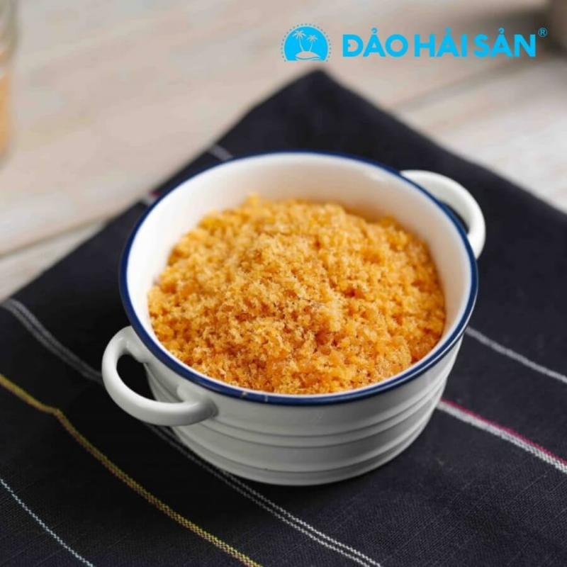 Chọn miếng cá hồi tươi ngon để làm ruốc cá hồi cho người lớn tại nhà