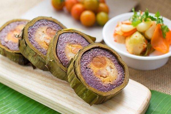 Bánh tét Trà Cuôn - đặc sản Trà Vinh