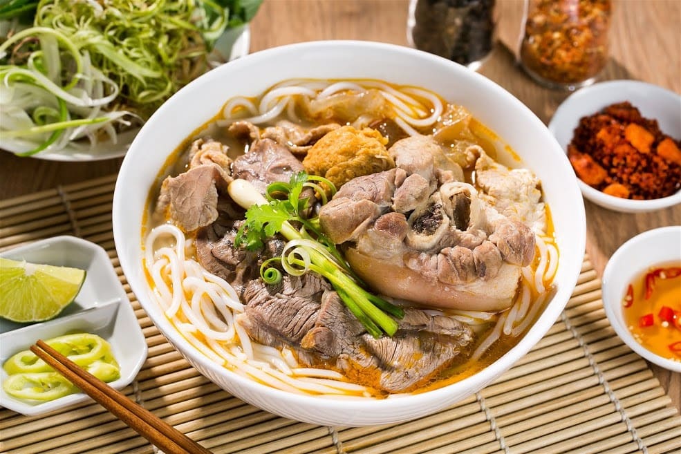 cách nấu bún bò huế tại nhà