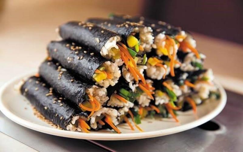 Cơm kimbap dẻo thơm