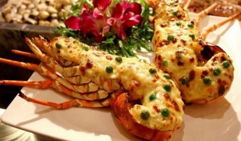 Chế biến sốt phô mai nướng tôm hùm
