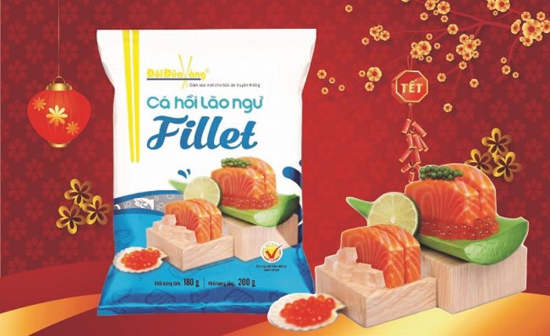 Hinh anh ca hoi fillet va rau mong toi tuoi ngon san sang che bien