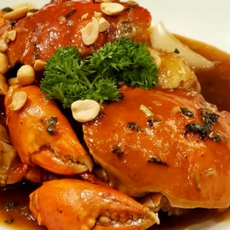 Mô tả hình ảnh minh họa các bước chế biến rong biển an toàn cho bà bầu, bao gồm ngâm rửa, nấu canh, làm salad, và kết hợp với các thực phẩm khác.