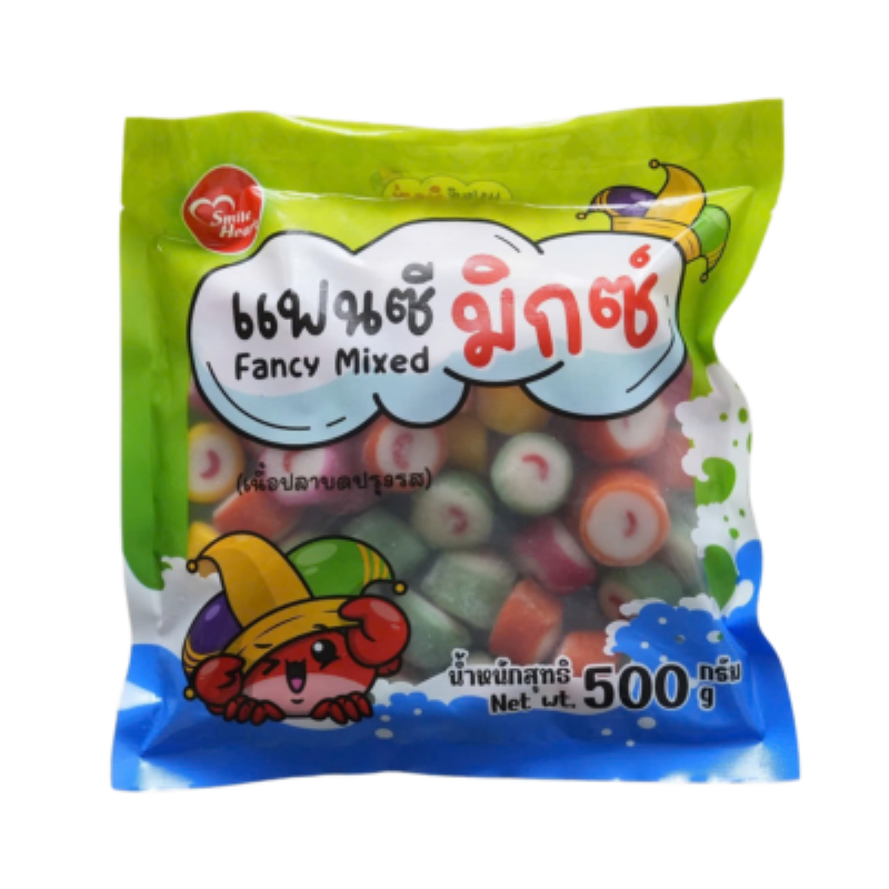 Một nồi lẩu kim chi hải sản đang sôi sùng sục với nhiều loại hải sản, rau và nấm đầy màu sắc