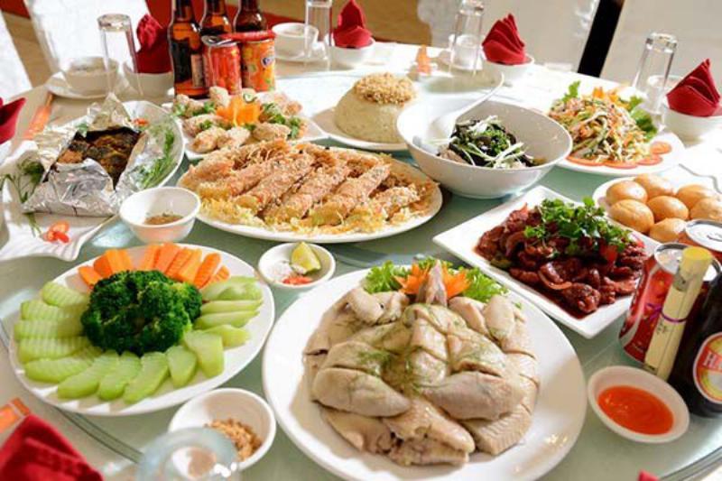 Gợi ý thực đơn tự làm tiệc sinh nhật tại nhà với các món dễ làm, ngon miệng, phù hợp cho nhiều khẩu vị khách mời