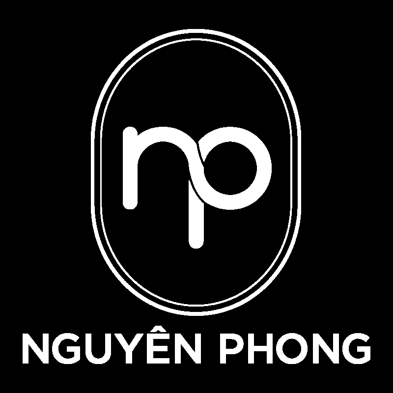 Hình ảnh minh họa cách bảo quản cua sống trong thùng xốp có lỗ thông hơi lót giấy ẩm