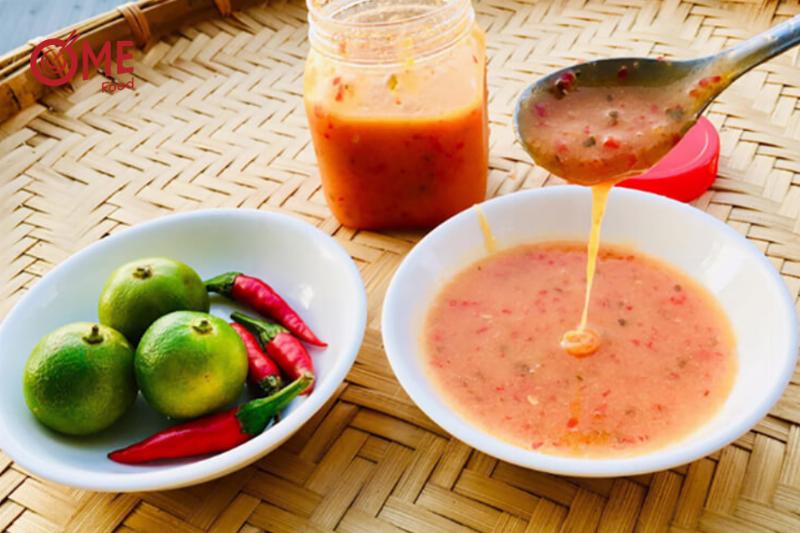 cach pha nuoc cham muoi ot xanh ngon dung vi hai san voi mau sac hap dan
