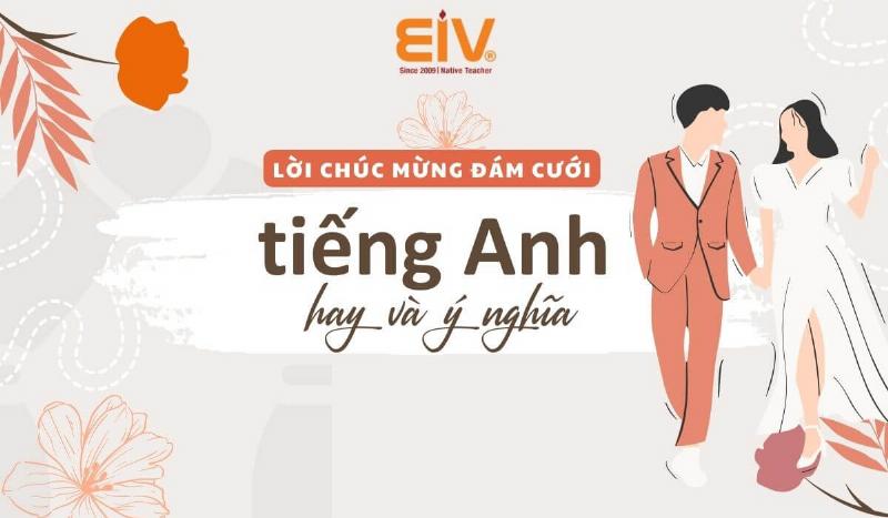 Hình ảnh cô dâu và chú rể đang đọc những tấm thiệp chúc mừng từ bạn bè và người thân trong ngày cưới, biểu cảm xúc động và hạnh phúc.