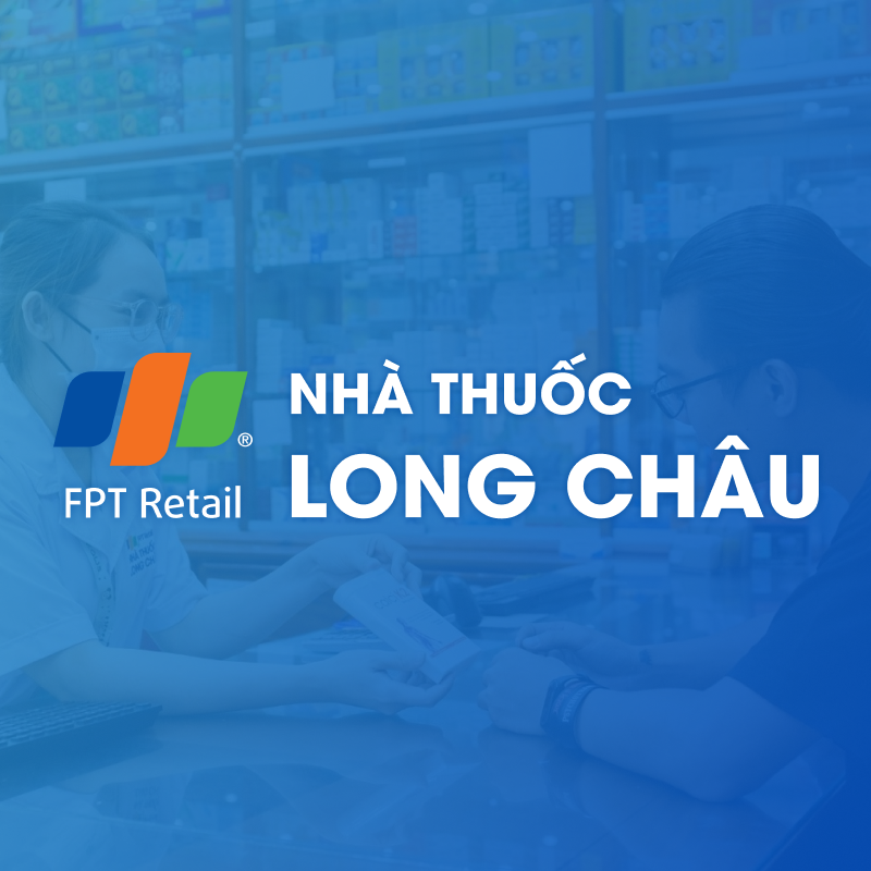 Hình ảnh quả chuối bóc vỏ và ruột có các chấm đen li ti là tàn dư hạt không có hạt
