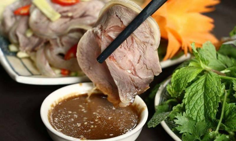 Cua hoàng đế hấp sả gừng thơm lừng, giữ trọn vị ngọt tự nhiên