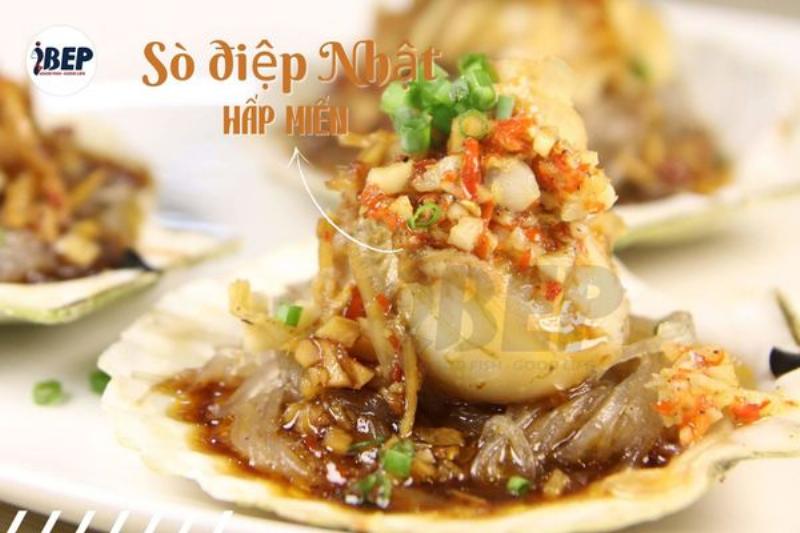 Món gỏi cồi sò điệp tươi sống, thanh mát, hấp dẫn với nước sốt chua cay.