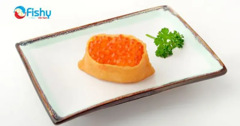 Trứng cá hồi tươi ngon căng mọng sẵn sàng chế biến